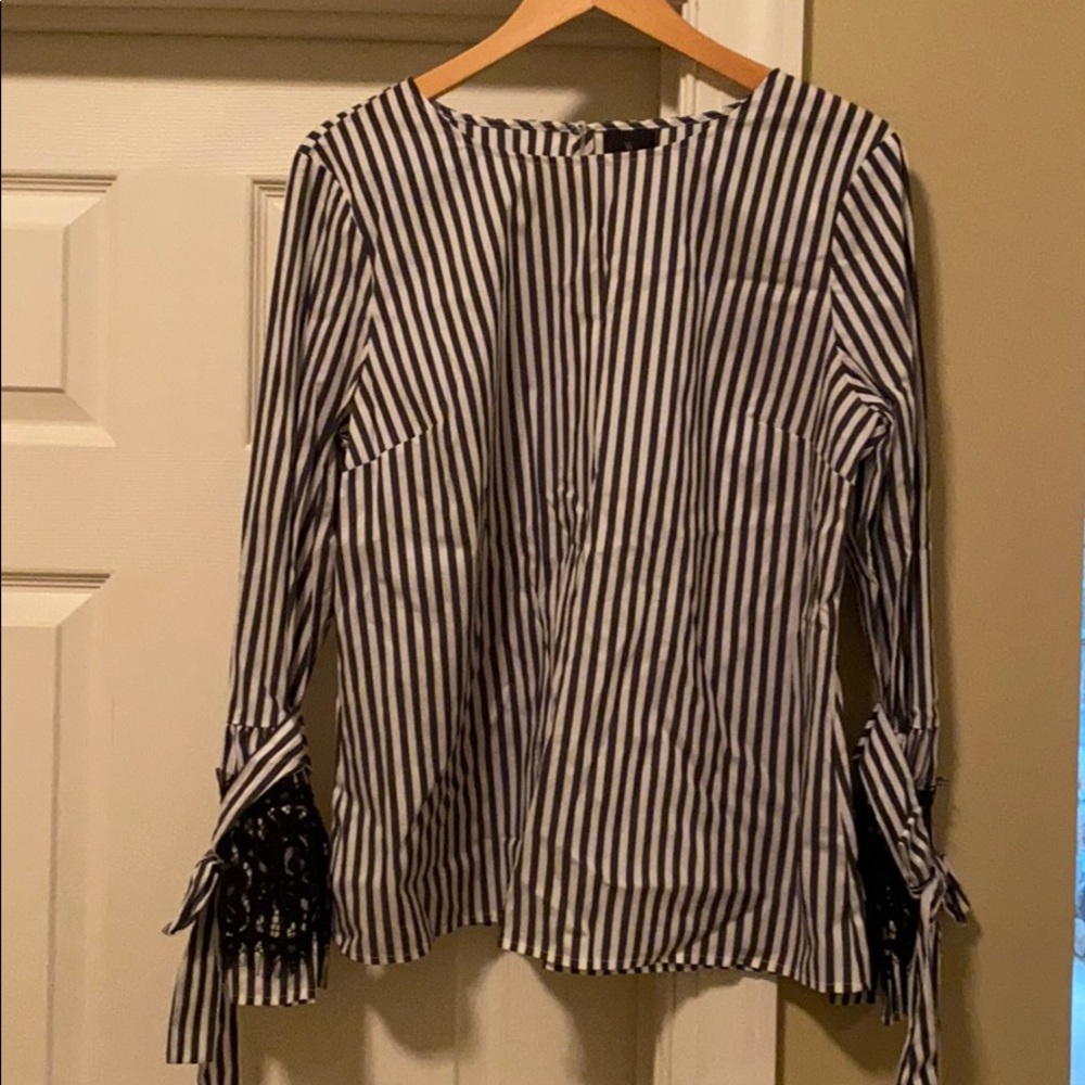 Black and White Worthington Blouse